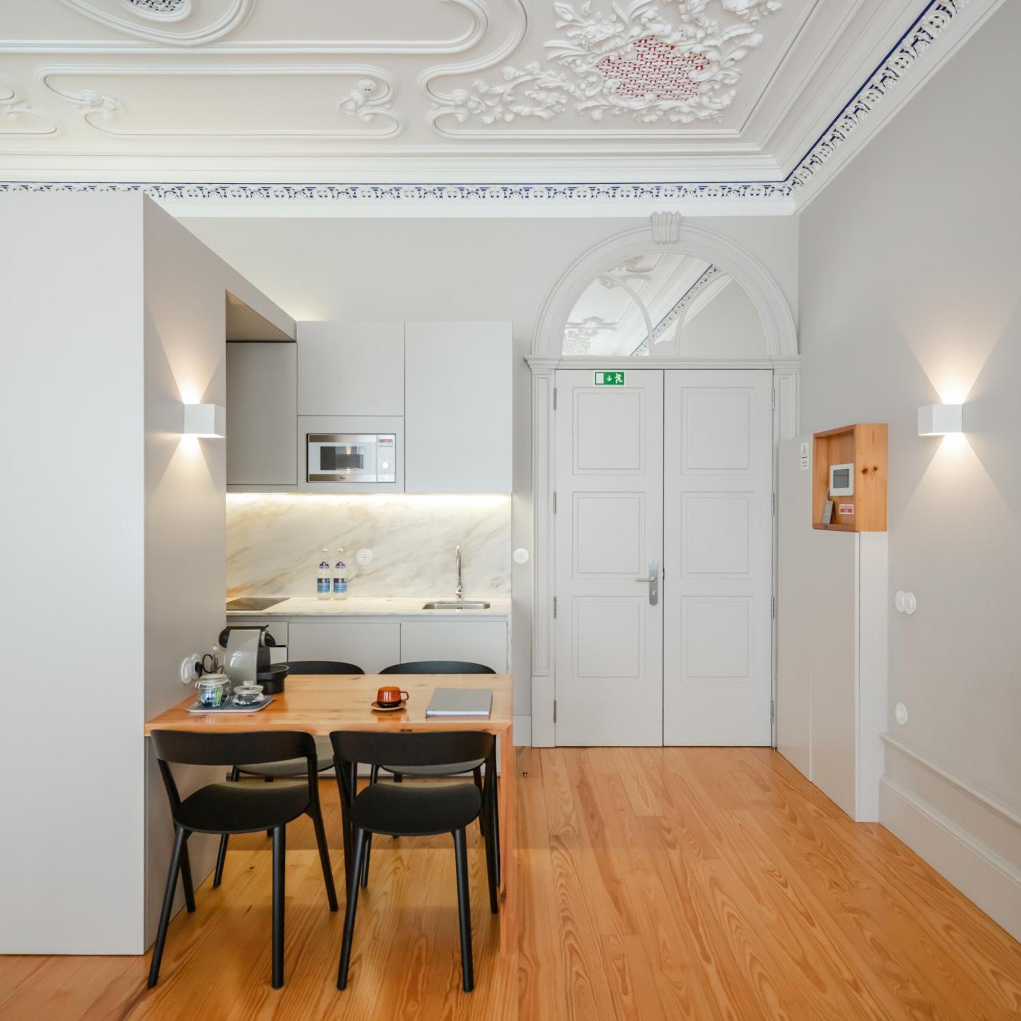 Baumhaus Serviced Living - Art & Design Apartments Porto Room photo