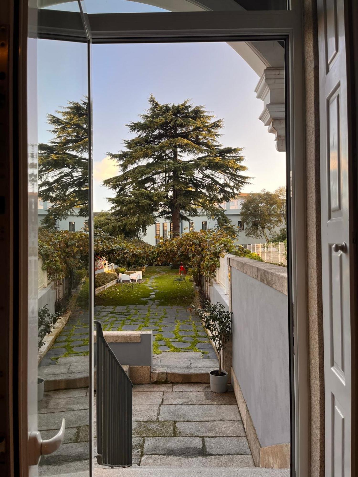 Baumhaus Serviced Living - Art & Design Apartments Porto Exterior photo